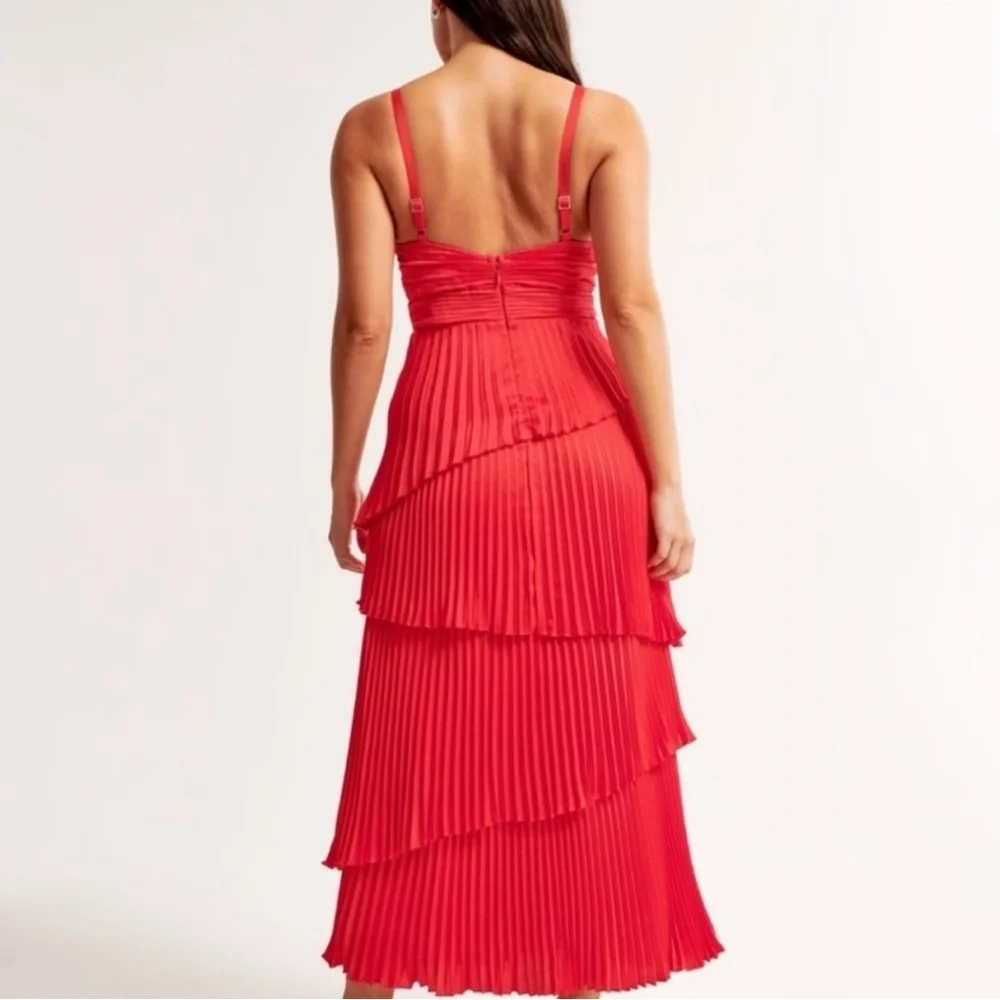 Abercrombie & Fitch The A&F Giselle Pleated Tiered Maxi Dress Red Satin